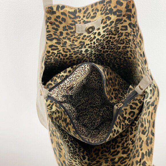 2-in 1 Vegan Leather Champagne Gray Tote & Animal Print Crossbody Bag - Picture 3 of 10